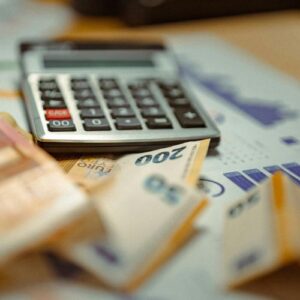Economo, cassiere, agente per il maneggio di valori, di denaro, di titoli e di carte di credito: le responsabilità del pubblico dipendente